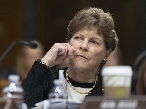 Jeanne Shaheen kongresmenka SAD Agencije