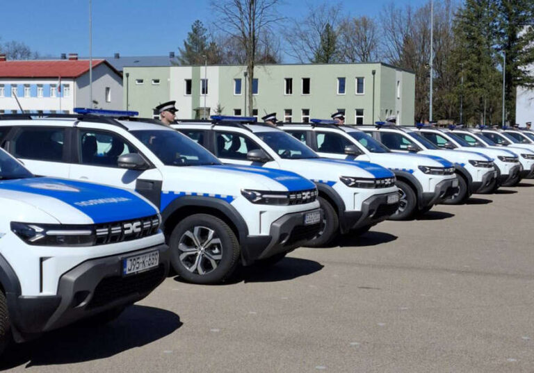 Policijska vozila MUP RS SRNA
