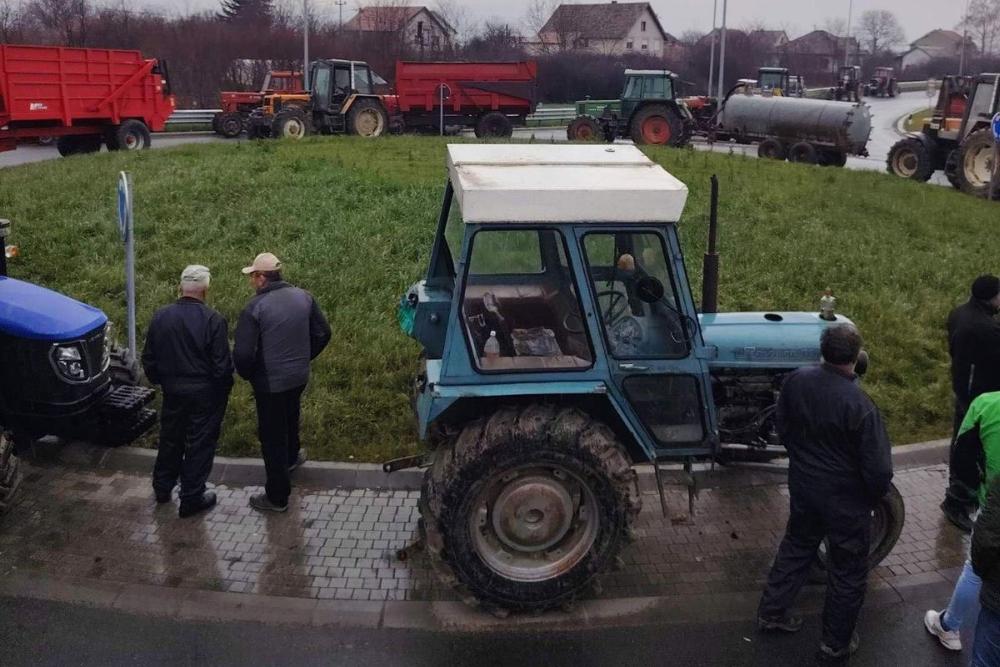 Poljoprivrednici u Srbiji Instagram