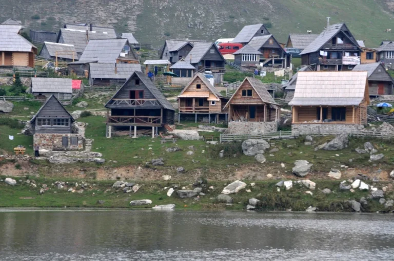 vikendice na prokoškom jezeru