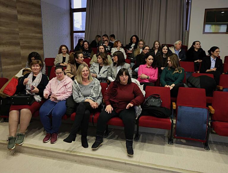 Osobe sa Daunovim sindromom FENA