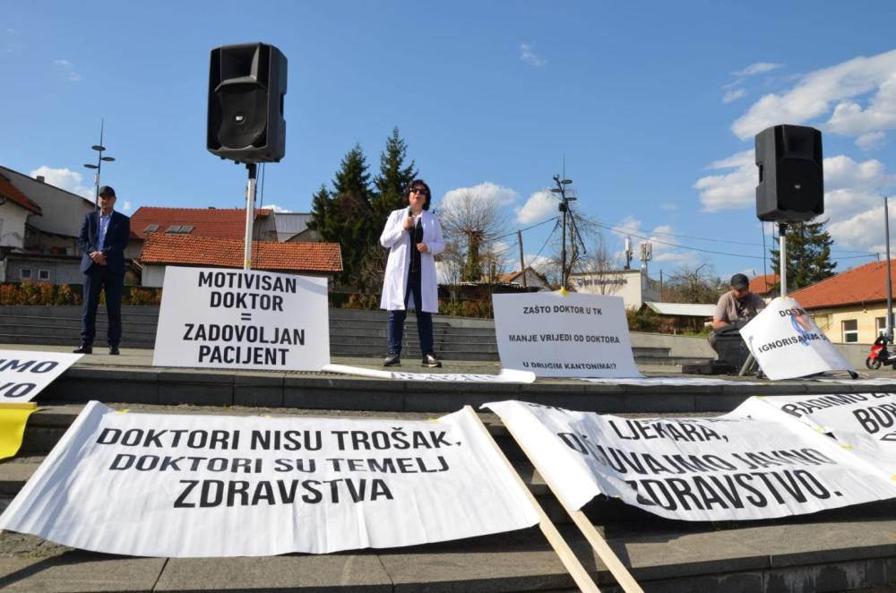 doktori protestuju