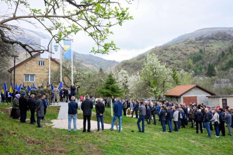Ratni veterani iz regiona na komemoraciji u Sovićima i Doljanima kod Jablanice