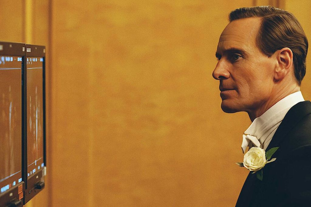 Majkl Fasbender kao Džozef Kenedi stariji