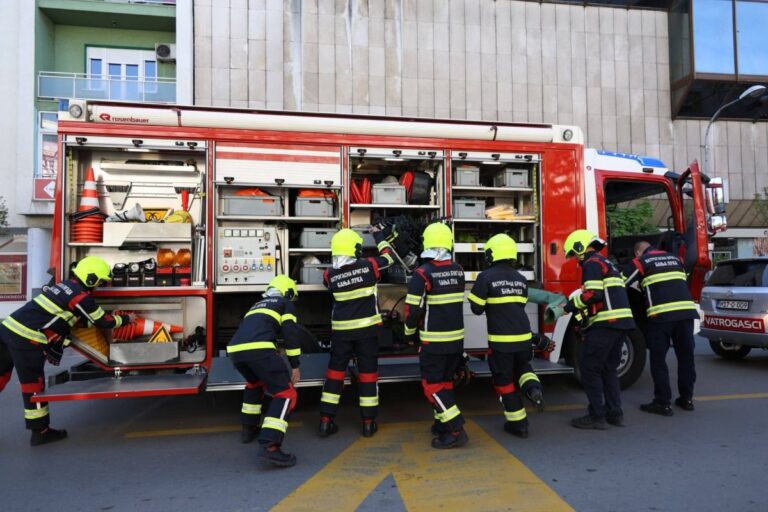 Međunarodni dan vatrogasaca – Banjalučki vatrogasci svoj dan obilježavaju u radnoj atmosferi