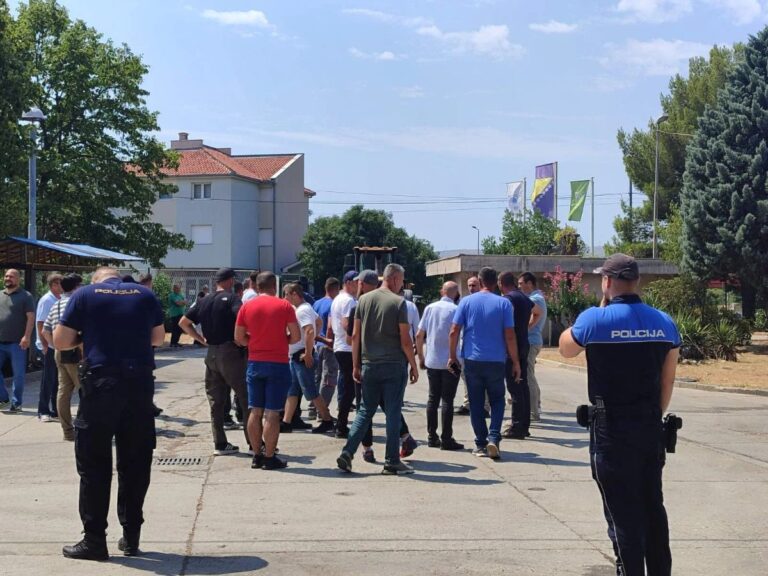 Bura zbog otkaza za 18 radnika u Mostaru: Komunalci usred političkog obračuna