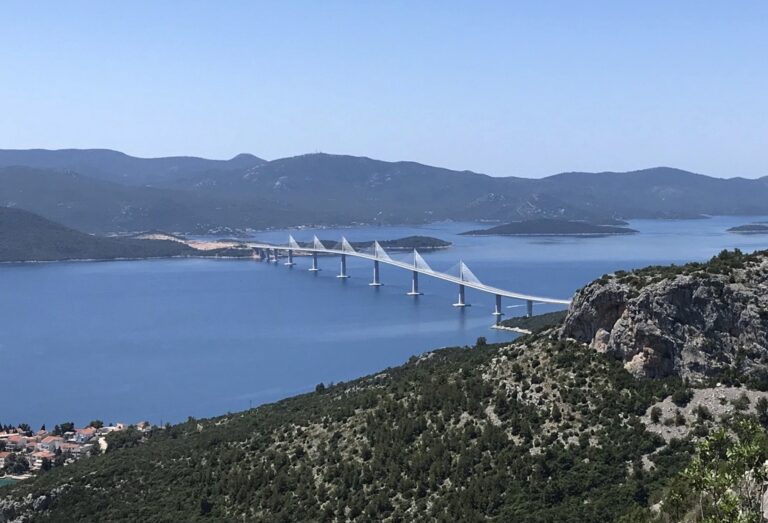 U oktobru počinje sanacija Pelješkog mosta: Na pilonima se pojavile pukotine i vlaga