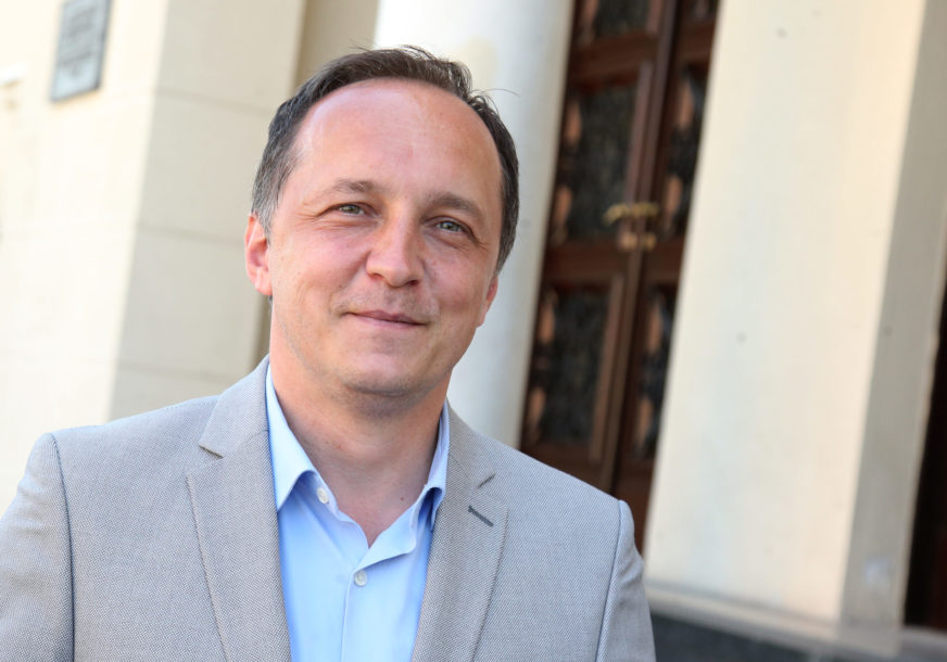 Saša Čekrlija RASSrbija