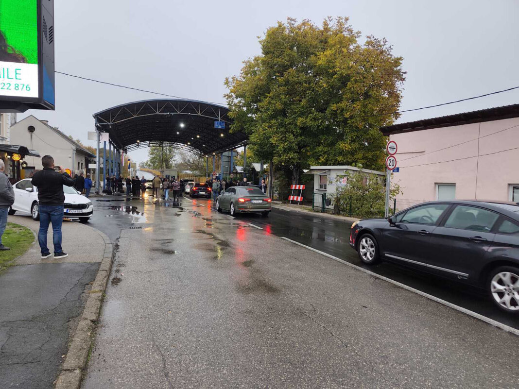 Granični prelaz Gradiška Stara Gradiška Srna