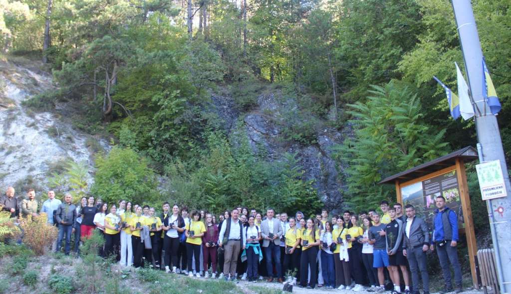 Posumljavanje foto Grad Konjic