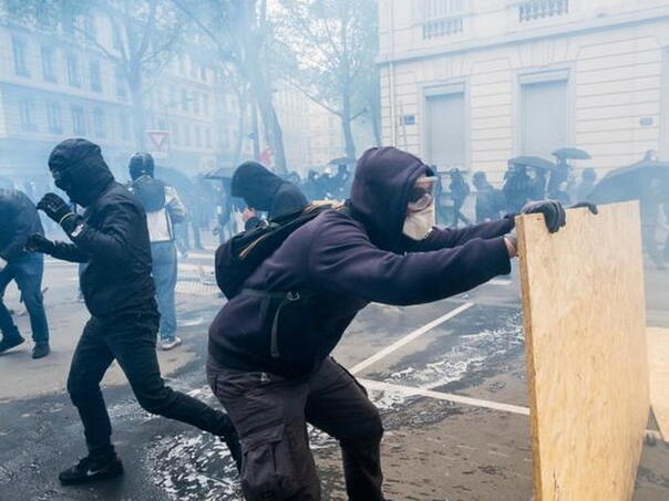 Pariz protesti X