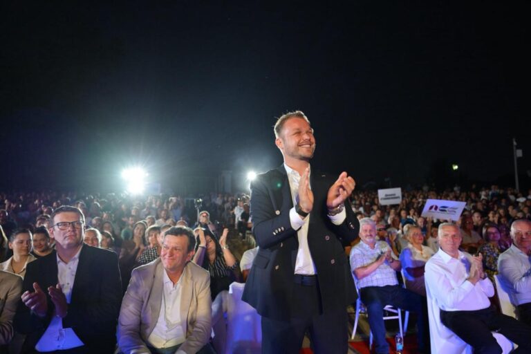 Izbori: Gubitnici koji su voljeli liftove