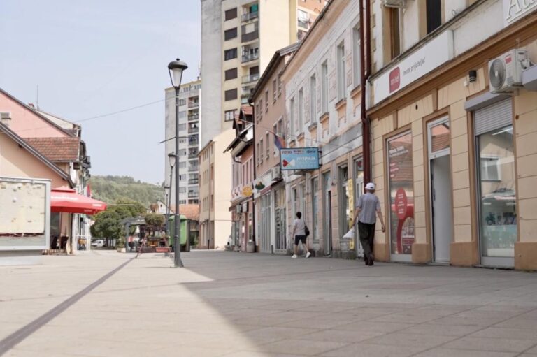 Novi Grad, stanica posljednjih vozova s pogledom na Trgovsku goru (VIDEO)